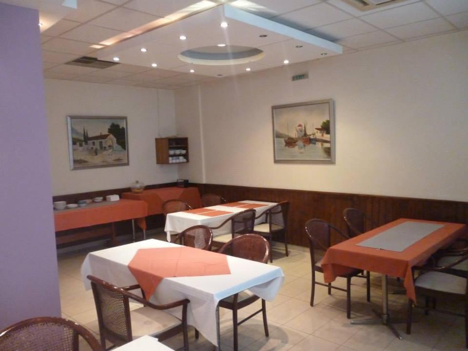 Hotel Korinthos Екстер'єр фото